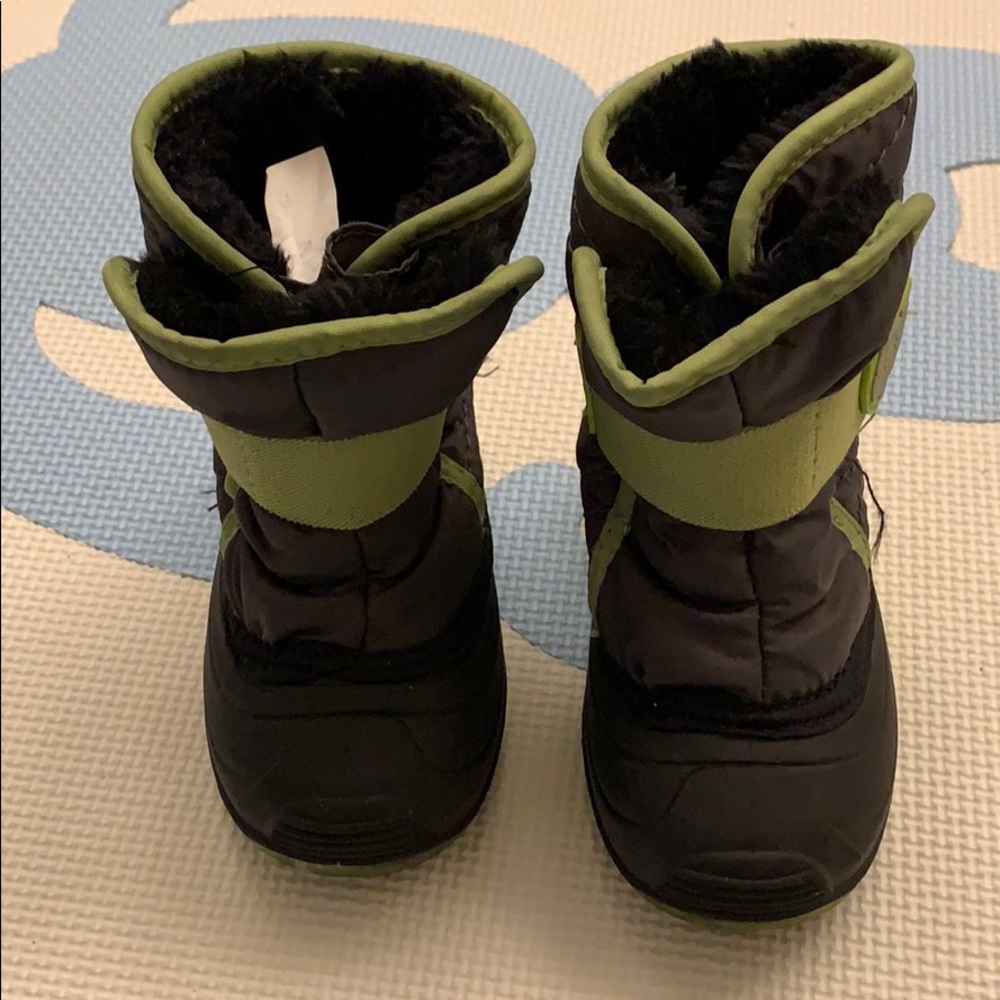 Kamik fur lined snow boots size 6